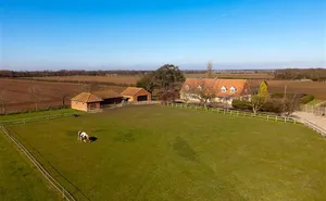 5 bedroom property in Martham