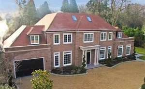 6 bedroom property in Percival Close, Oxshott, Surrey