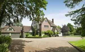 9 bedroom property in Totteridge Common, Totteridge
