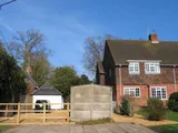 Bunglers Hill Road, Farley Hill