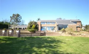 6 bedroom property in Totteridge Common, Totteridge