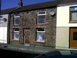 Pleasant Street, Pentre