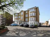 Clarence Mews, London, SW12
