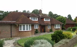5 bedroom property in Fairgreen, Hadley Wood