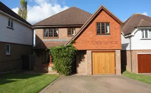 4 bedroom property in Walnut Close, Eynsford, Dartford