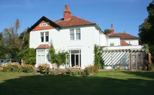 6 bedroom property in 86 Boreham Road, Warminster, Wiltshire