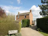 Sutton Road, Four gotes