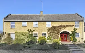 5 bedroom property in Water Lane, Castor, Peterborough