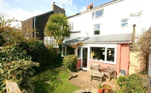 3 bedroom property in Stoke Fleming