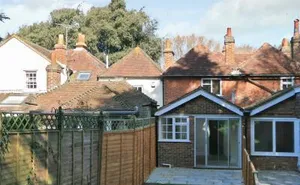 2 bedroom property in Franklin Place, Chichester, West Sussex