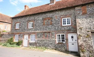 2 bedroom property in Church Lane, Eastergate, Chichester, West Sussex