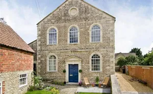 4 bedroom property in High Street, Rode, Somerset, BA11