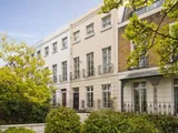 Holland Park Avenue, London