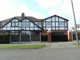 Broadway, Leeds LS15