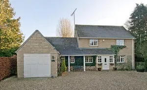 3 bedroom property in Withington, Cheltenham, Gloucestershire, GL54