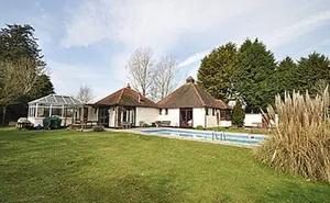 4 bedroom property in Arnewood Bridge Road, Lymington
