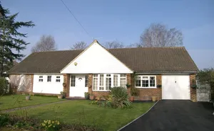 3 bedroom property in ASHTEAD