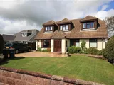 COWPLAIN - UPDATED AND MODERNISED SPACIOUS PROPERTY