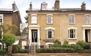 5 bedroom property in Durand Gardens, London, SW9