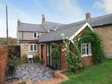 Bonnevilla, 1 The Green, Chelveston,