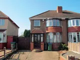 Madin Road, Tipton