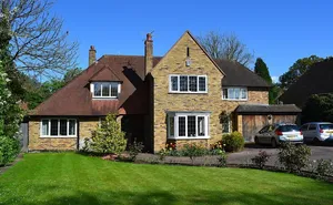 4 bedroom property in Walton on Thames