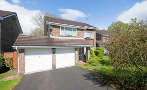 4 bedroom property in Bourne Close, Romsey, Hampshire, SO51