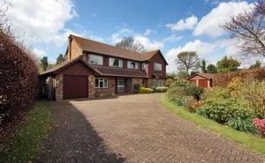 4 bedroom property in Hadlow Park, Hadlow, Tonbridge, Kent