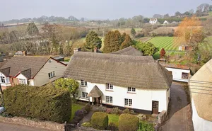 8 bedroom property in High Street, Newton Poppleford, Devon, EX10