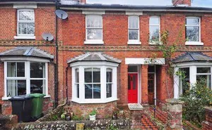3 bedroom property in Fulflood, Winchester, Hampshire, SO22