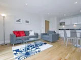 Coldharbour, London, E14