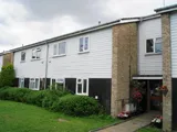 WALKING DISTANCE TO TOWN CENTRE
