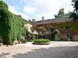 Naunton
