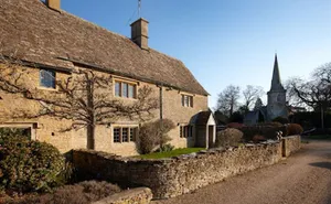 4 bedroom property in Copse Hill Road
