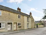 9 Main Street
