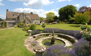 6 bedroom property in 

