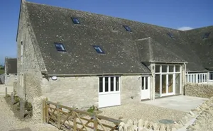 4 bedroom property in Blackpitts Farm Barns
