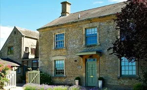 4 bedroom property in Spelsbury Road, Charlbury, Chipping Norton, Oxfordshire
