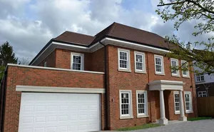 6 bedroom property in Ashley Park