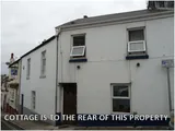 A 2 bedroom attached cottage with courtyard garden - Melville Street, Torquay