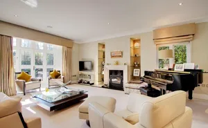 6 bedroom property in Northdown Lane, Guildford, Surrey, GU1