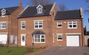 4 bedroom property in Thorntree Villas
