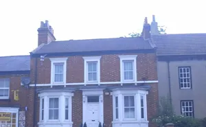 5 bedroom property in Haughton Green
