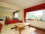 Harmsworth Way, Totteridge
