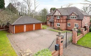 5 bedroom property in St Johns Wood, Off St Johns Hill, Shenstone, Lichfield
