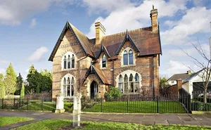5 bedroom property in Wellington Square, Cheltenham, Gloucestershire
