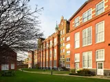 Beta Place, Clapham