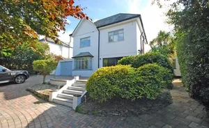 4 bedroom property in Truro, Cornwall