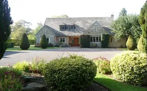 5 bedroom property in High Street, Bourton-On-The-Water, Gloucestershire
