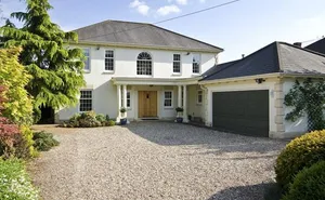 5 bedroom property in Druid Stoke Avenue, Stoke Bishop, Bristol
